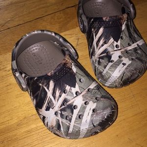 Baby crocs